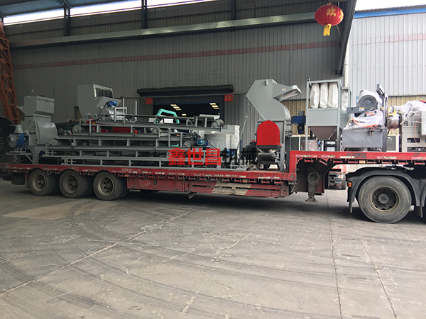 橡膠粉碎機(jī)廠(chǎng)家